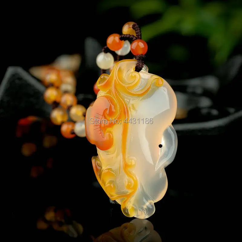

Beautiful Colour Agate Lucky Amulet Pendant Necklace High-Grade Birthday/Christmas Gift Nature Chalcedony 5AAA++