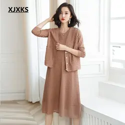 XJXKS вязаный короткий кардиган + платье женское 2019 Весна новая Корейская версия точка свободный большой размер длинный свитер комплект из