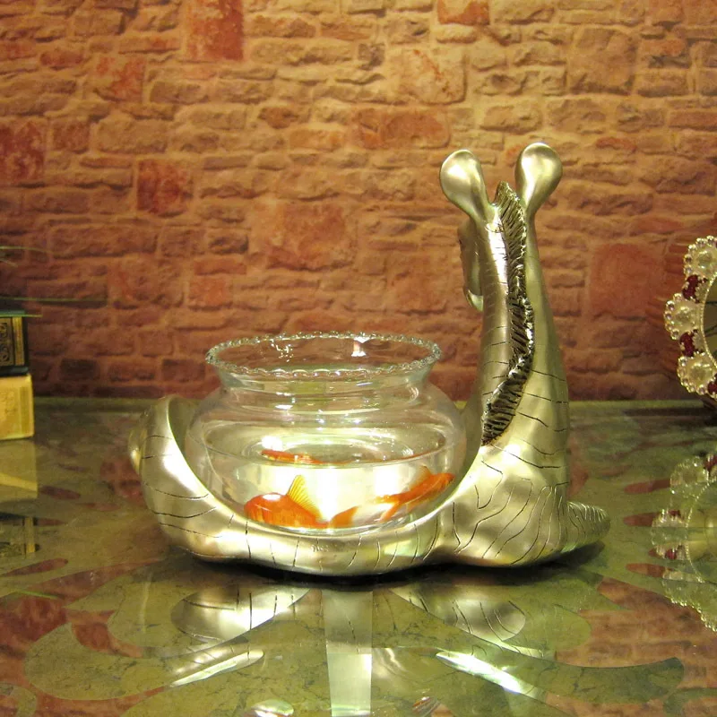 

The living room table craft ornaments factory direct European high-grade deer Aquarium 26*19*23