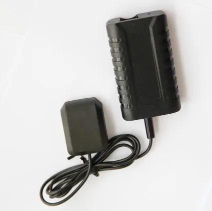 Удаленное топливо/двигатель отключается GPS с кнопкой SOS трекер XT 007 GPS/GSM 2 полосная