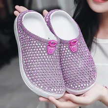 Сад забивают обувь Для женщин быстрое высыхание летние пляжные Aqua тапочки плоские дышащие сандалии для прогулок слипоны женская обувь Садоводство