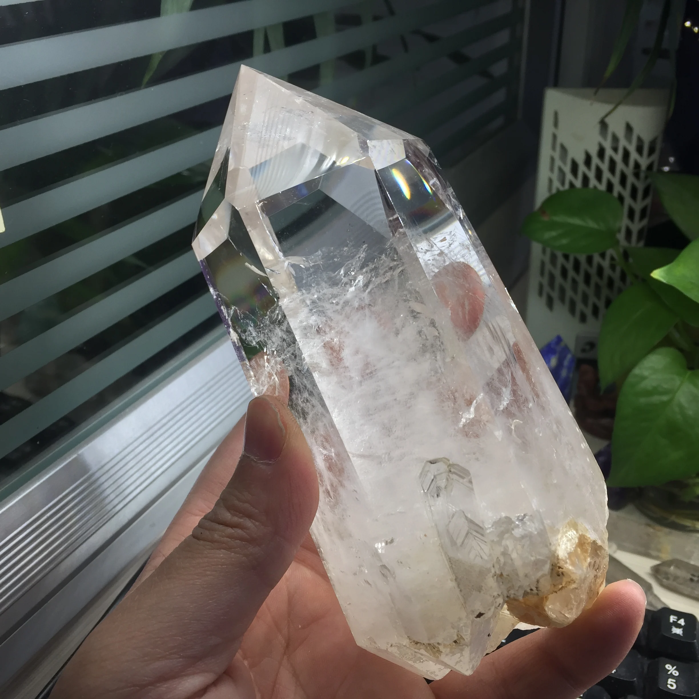 

Anniversary Promotion 869g Natural Healing Quartz Crystal Stone Polished Crystal Point Wand Energy Collector Ornament