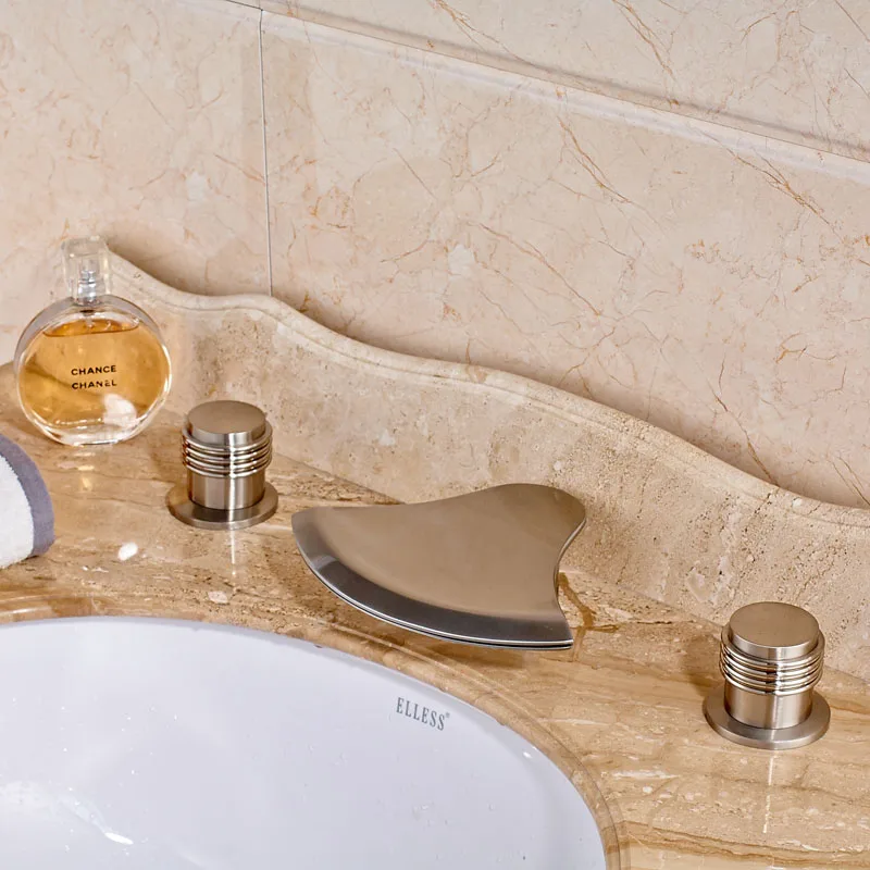 

Newly Wash Basin Countertop Sink Faucet with Dual Handles Three Holes Nickel Brushed