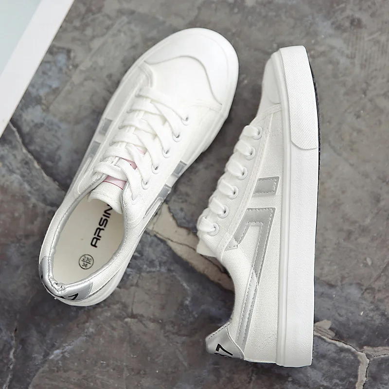 

White Shoes Vulcanized shoes Flat Spring Summer Leather White Sneakers Women 2019 women gym shoes Red, blue and silver G2-8