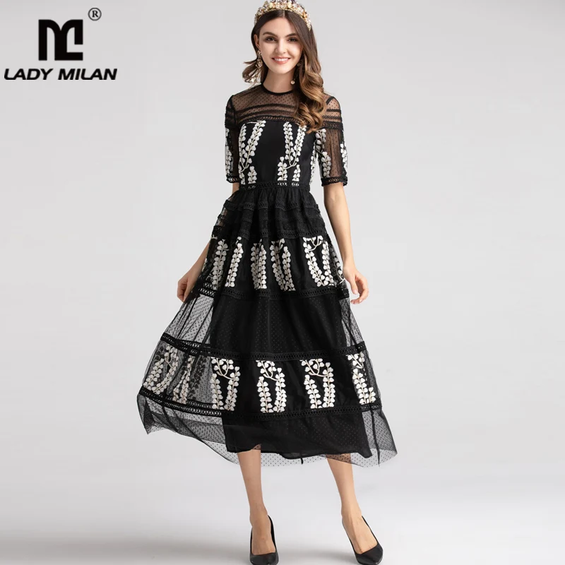 

2019 Women's Runway Party Dresses O Neck Short Sleeves Tiered Ruffles Embroidery Elegant Fashion Designer Dresses
