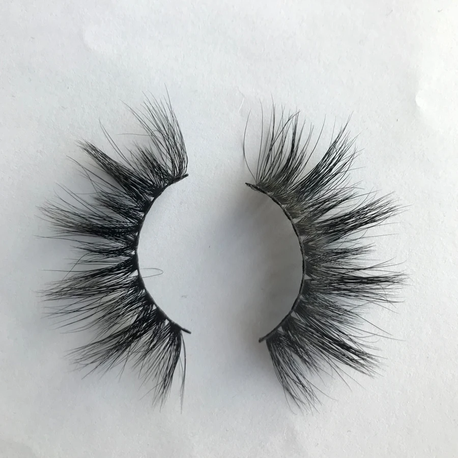 

Lanflower 20mm Mink Eyelashes Makeup Lashes Mink Natural Long Mink Lashes Wispy Dramatic Eyelashes With Eyelash Packaging Box