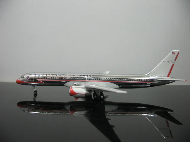 

1:500 StarJets American Airlines 757 plating N679AN aircraft model