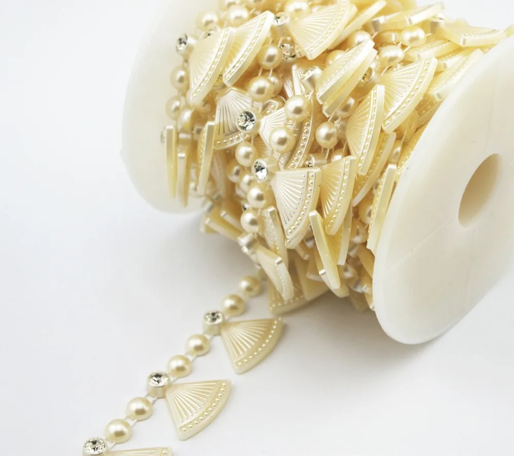 

21mm Ivory Fan Pearl Chain Trim Sewing Costume Applique Cake Decoration LZ204