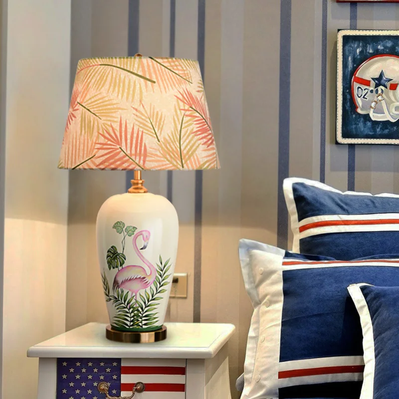 

Luxury Ceramic Table Lamp Living Room Hand Drawn Flamingo Pattern Ceramic Body Bedroom Bedside Table Lights Fabric Home Lighting