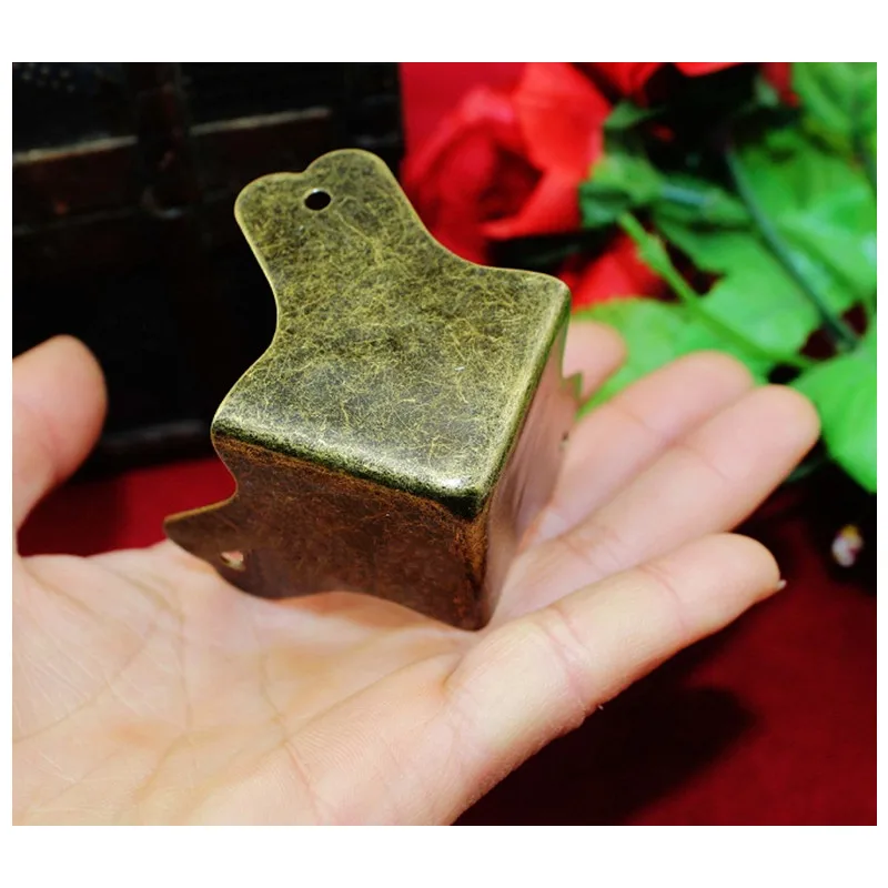 Bronze-Tone-Wooden-Box-Protector-Decor-Triangle-Corner-Anceient-Vintage-Flower-Wine-Gift-Box-Furniture-Cover (2)