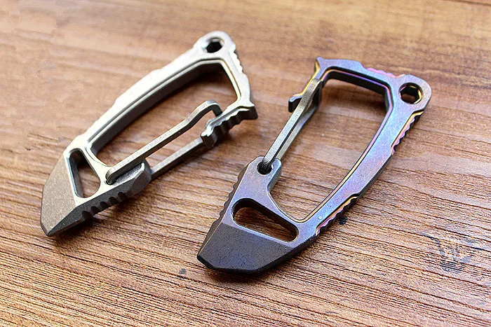 

Carabiners Buckles Titanium Alloy EDC Defense Keychain Fast Buckle Crowbar Opener Multi Tool