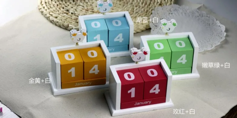 

1pcs/lot New Korea Cute Cartoon chicken design wooden DIY Multifunction Calendar wood perpetual calendar Nice gift