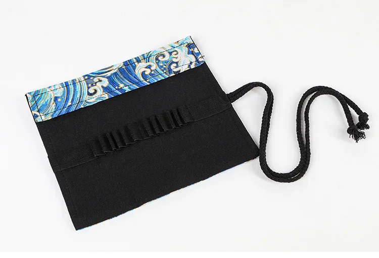 10588517706_892997282