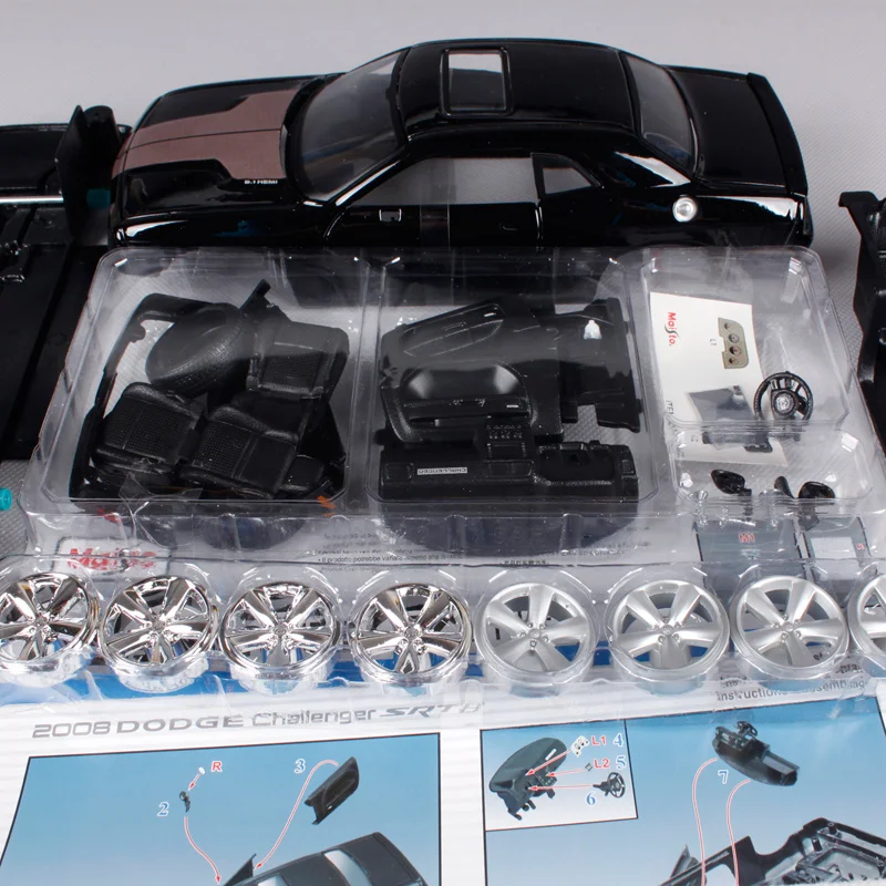 Maisto 1:24 2008 dodge challenger srt8 черный набор для сборки автомобиля модель литье под
