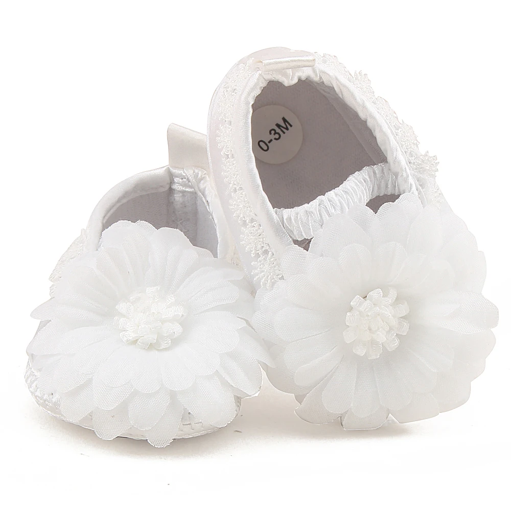 

Delebao Pure White Big Lace Beautiful Flower Hollow Bored Christening Baptism Prewalker Slip-on Baby Girl Princess Shoes
