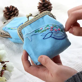 

2018 Special Offer Hand Embroidery, European, Animal, Poodle, Mouth Gold Bag, Diy, Material Cloth, Change, Card Package, Novice
