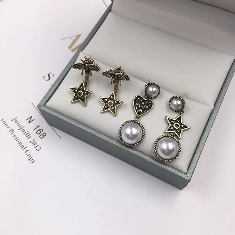 

High Quality Hot Design Honey Star Zircon Asymmetric Bee Pearl Earrings Golden for Women Fashion Luxury Jewelry