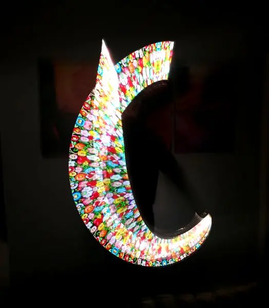 046