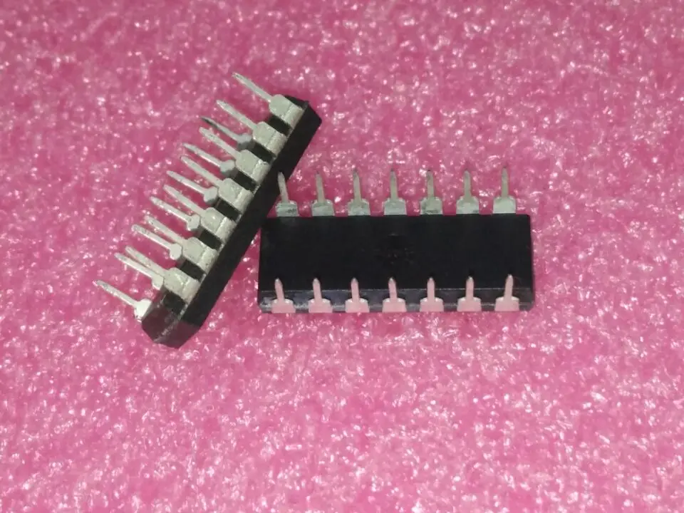 

Free Shipping 10pcs/lots PIC16F676-I/P PIC16F676 PIC16F676-IP DIP-14 New original IC