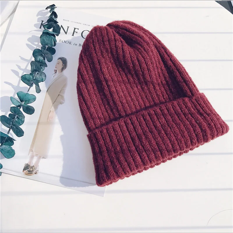 Новые зимние шапки для мужчин и женщин Skullies Beanies женские модные теплые шапки унисекс эластичные вязаные шапки высокого качества - Цвет: Red