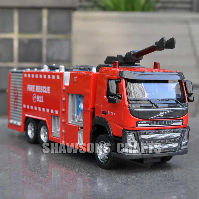 

1:50 DIECAST METAL VOLVO FIRE ENGINE TRUCK MODEL TOYS PUMPER REPLICA SOUND & LIGHT