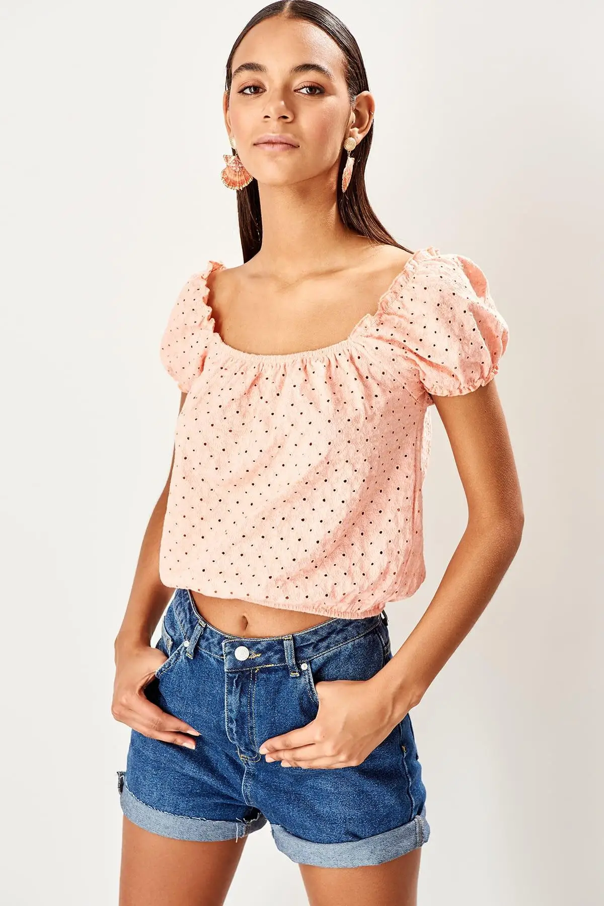 

Trendyol Yavruağzı Carmen Neck Eyelet Detaylı Knitted T Shirt TWOSS19FV0286