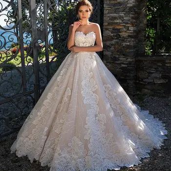 

Luxury Full Lace Appliques Strapless Wedding Ball Gown Vestidos De Novia 2019 Elegant Backless Chapel Train Bridal Dress