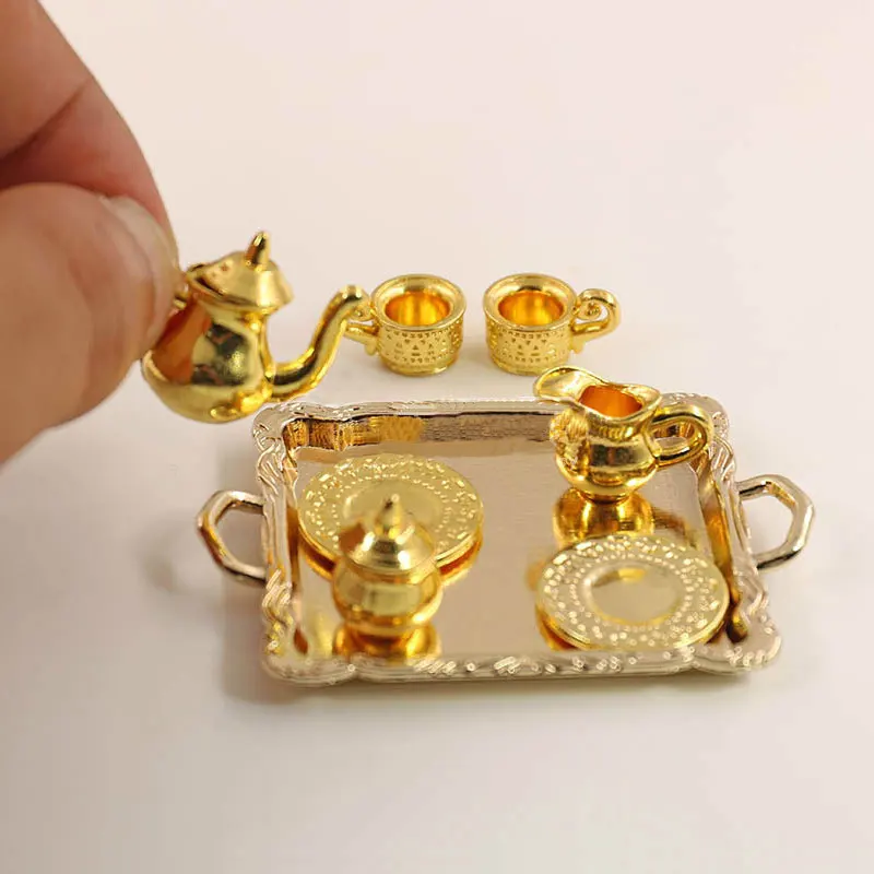 1: 12 Dollhouse Furniture Miniature Dining Ware Toy 8 Pcs Metal Tea Set Teapot Cup Plate Length 6.5cm 1: 12 Dollhouse Furniture Miniature Dining Ware Toy 8 Pcs Metal Tea Set Teapot Cup Plate Length 6.5cm