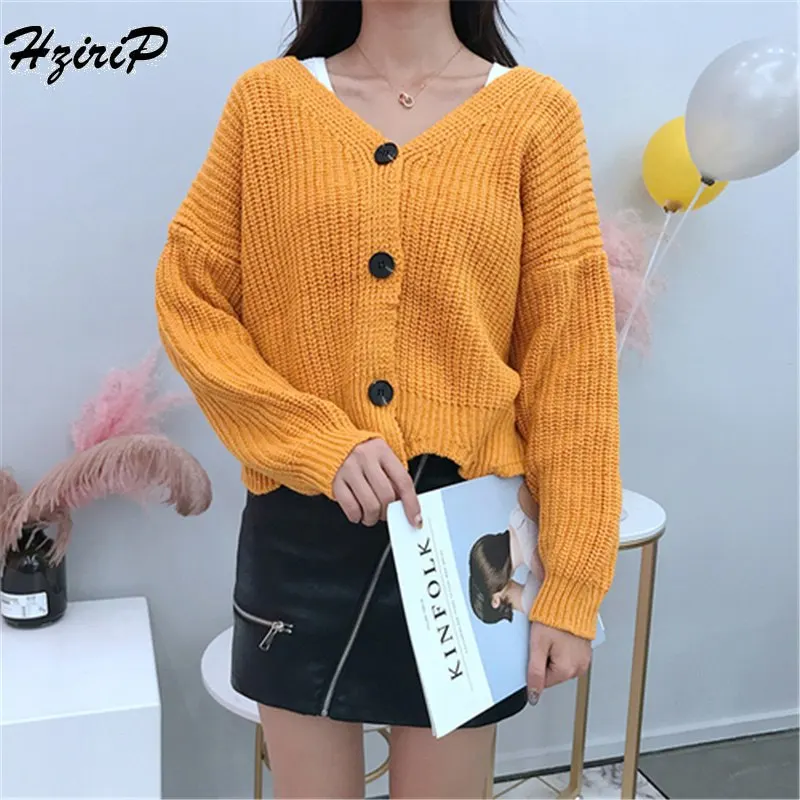 

Hzirip Loose Knitted Short Sweater 2018 Autumn New Cardigans Women Tops Batwing Sleeve V-Neck Casual Female Clothing Fashion