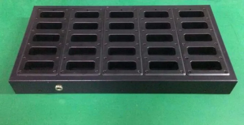 25 slots charger