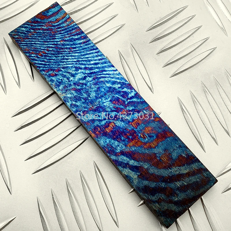 Roasted Blue Titanium EDC Material Damascus Steel Round Bar 400X14mm Twist Pattern Damascus Plate 160X40X8.5mm Jewelry Material