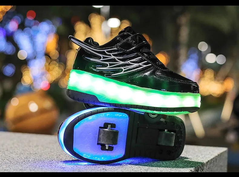 Tênis com Rodas sobre Led Skate para Crianças Usb de Carregamento Luminoso Sapatos Esportes Roller Meninos Meninas Led 2020 Luz 17 Mamãe e Bebê