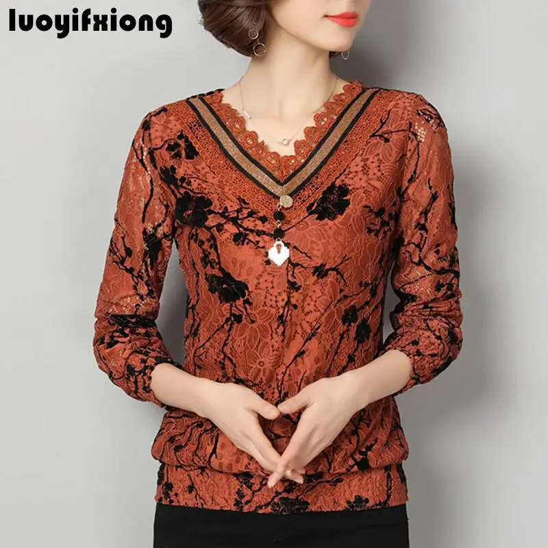 Prix 2018 Printemps Nouveau Femmes Dentelle Blouse Dentelle Florale Chemise Crochet Élégant Casual Shirt Femmes Tops Plus La Taille L 5XL Blusas Maille blouses