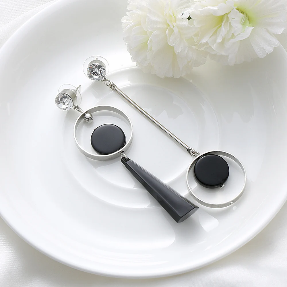 

1 Pair Special Asymmetry Rhinestone Long Earrings Black Acrylic Pendant Drop Dangle Earrings Jewelry Nice Gift for Women