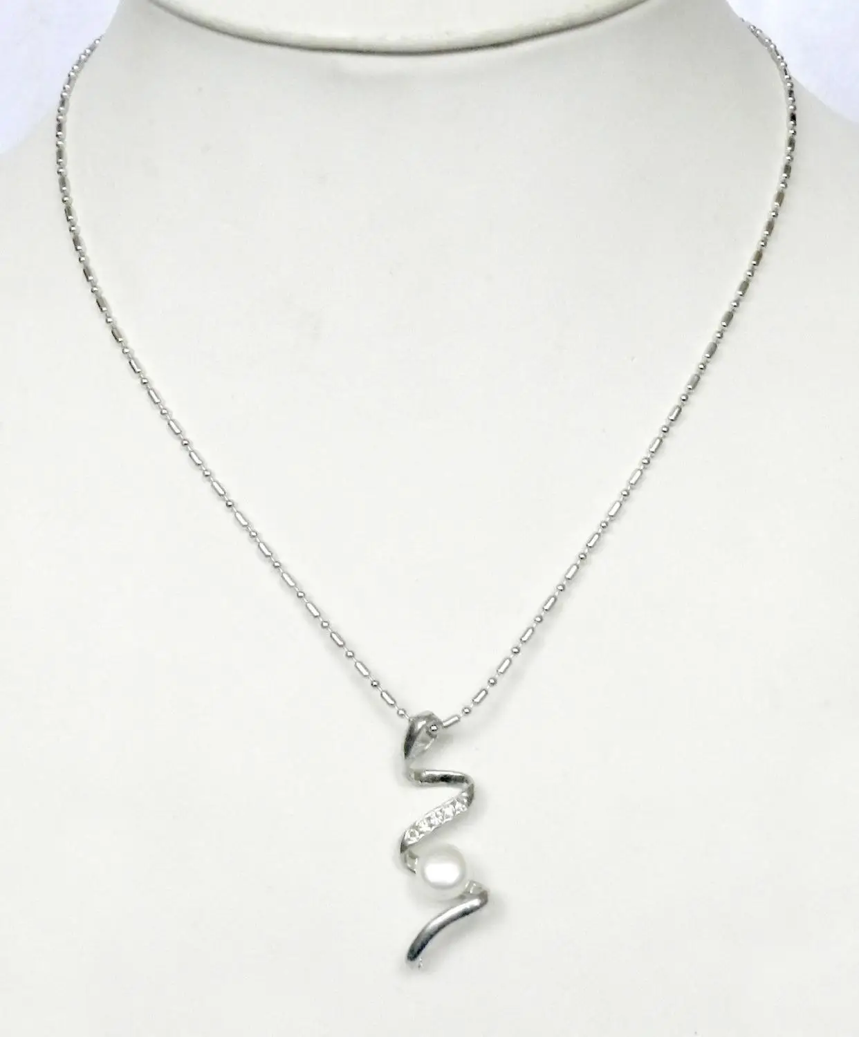

Women Gift word Love real Beautiful 8-9mm White Akoya Pearl "S" Pendant Necklace / real WW #@ african beads silver indian dubai