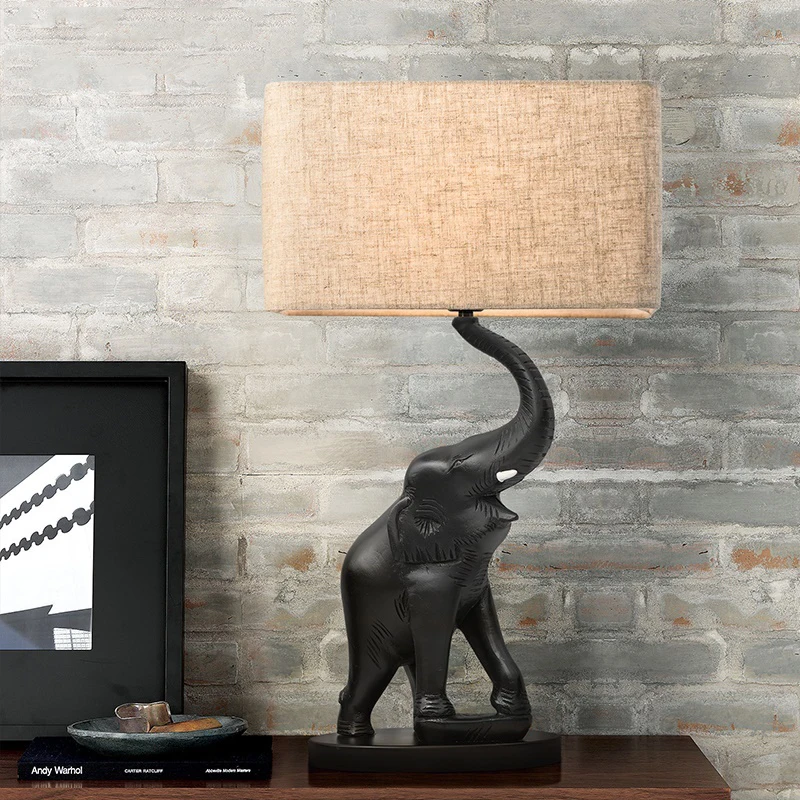 

Elephant Holding Up A Lampshade Desk Lamp Table Lighting luminaria de mesa abajur para quarto Modern Table Lamps For Bedroom