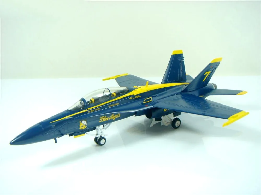 

Out of print Wit 1:72 Blue Angels flight demonstration team FA-18D Hornet Alloy model aircraft Favorites Model
