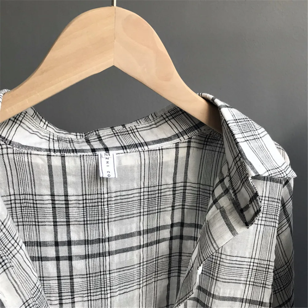  Wide Shoulder Plaid Women Blouses 2018 Autumn Linen Big Chest Plaid Shirts Loose Women Top Blusas Lantern Sleeve Clothing (8)