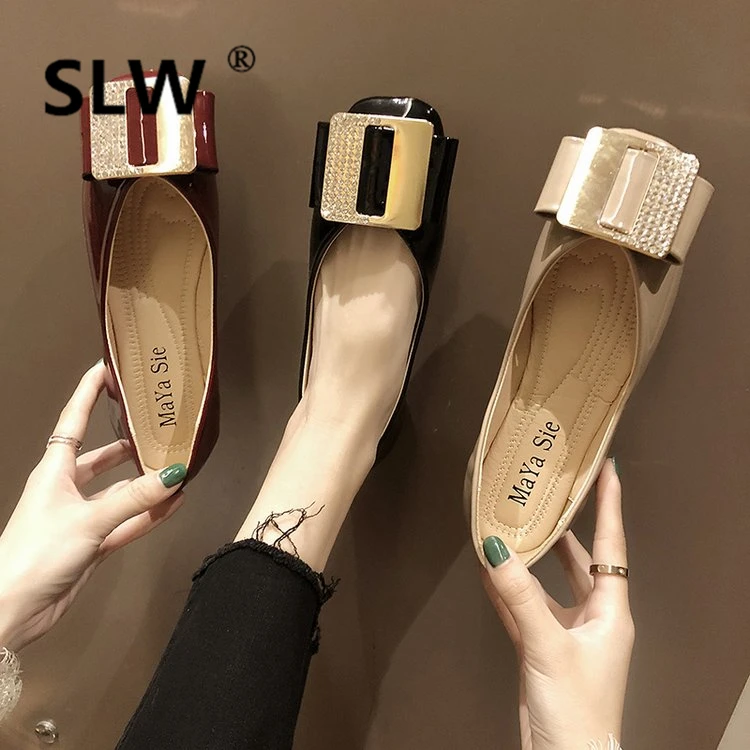 

women Lace-Up fashion Crystal comfortable soft Slip-On Casual Rubber Basic Square Toe flat Metal Decoration PU 2019 Patent