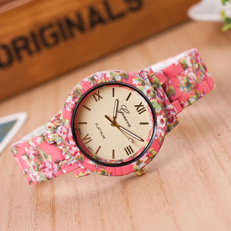 

2017 Fashion Rose style Arrive Super Cool Quartz Watch Rose Flower Print Silicone Watches Women Watch Girls Sports Wristwatches