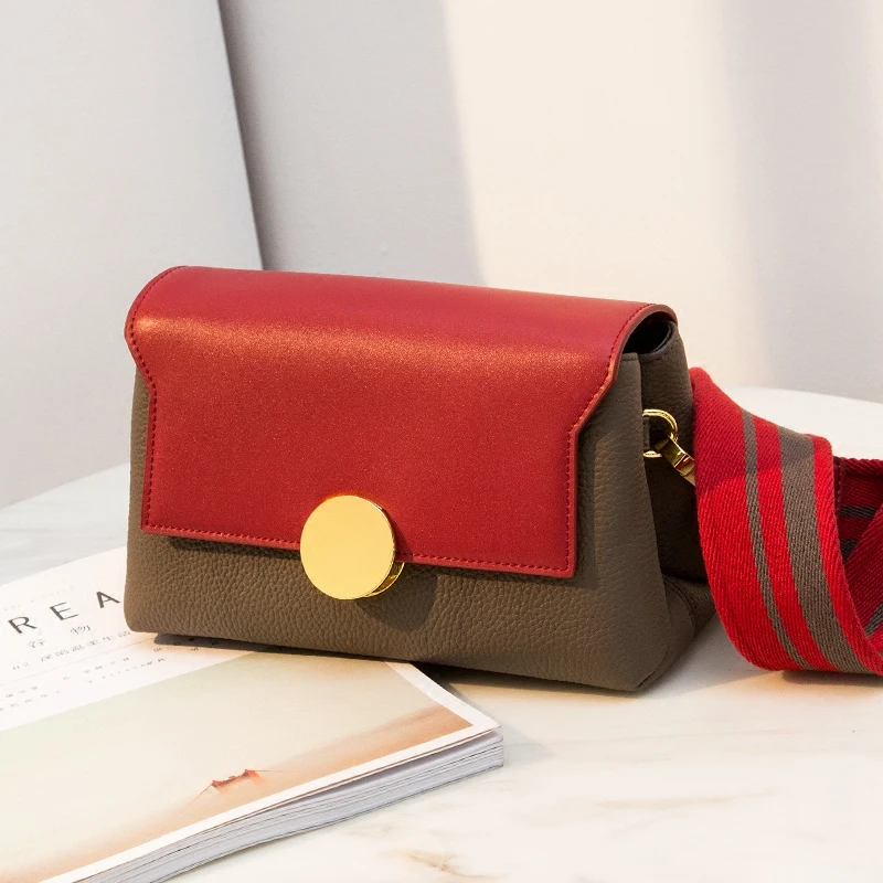 Wide shoulder strap Calfskin Messenger Bag New unique three-dimensional modeling mini crossbody bags for women bag