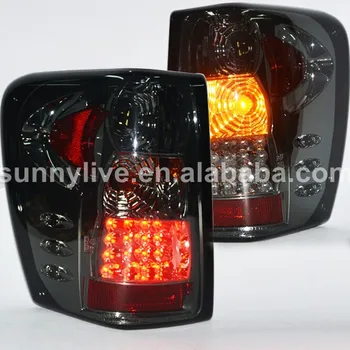 

For Chrysler for Grand Cherokee Tail Lamp 1999-2004 year for original car with halogen turning light smoke Black Housing SN