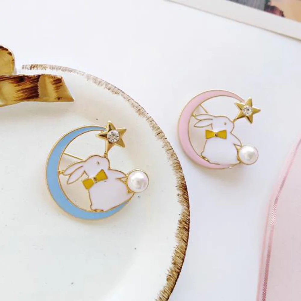 

Women Cute Brooch Rabbit Moon Rhinestone Brooch Metal Pin Imitation Pearl Girl Accessories