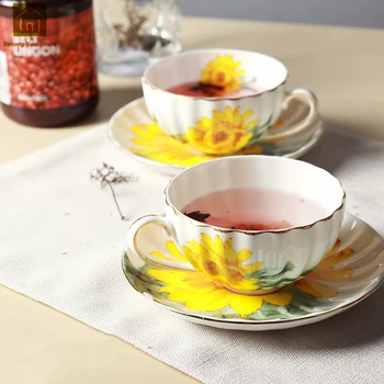 

Flower Bone China Simple Creative Coffee Cup Set Tea Europe Handle Safe Sunflower Tea Cup Tekopp Best Cups Drinks Product WKD082