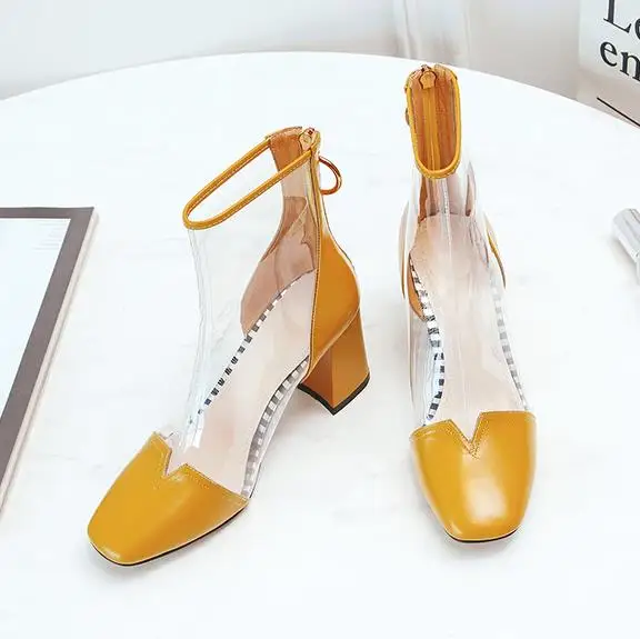 

Transparent Boots 2018 New Spring and Autumn Season European and American lacquer leather back zipper shoes.