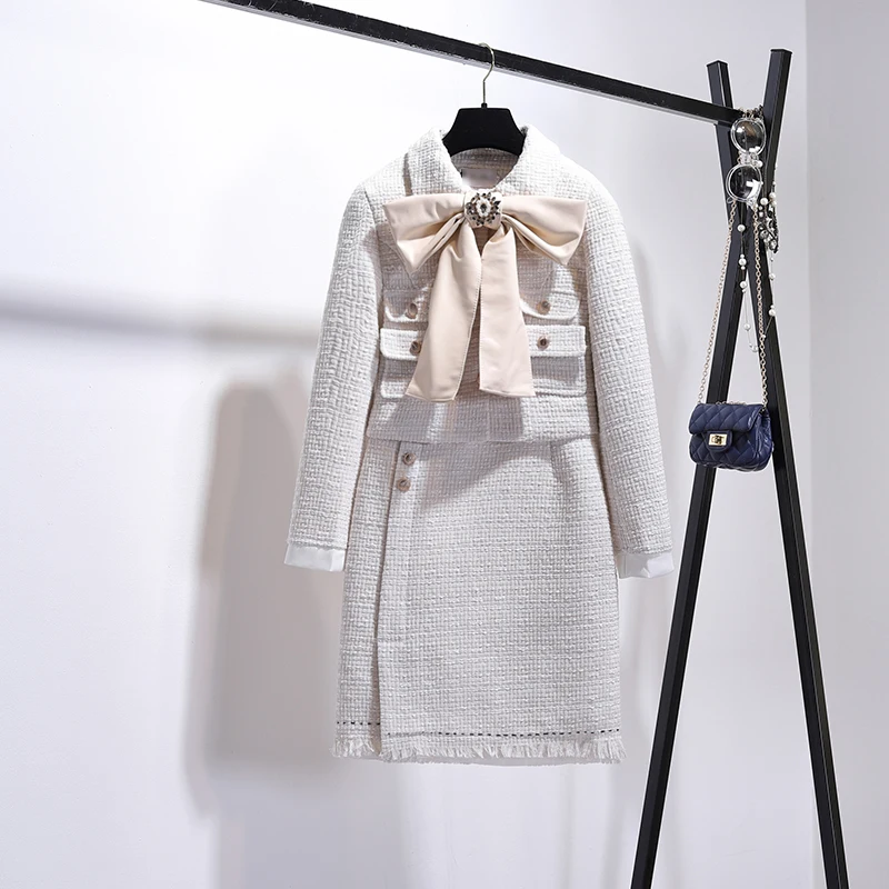 

2018 Fall Women Skirt Suit Small Fragrant Big Bow Wool Blend Jacket Coat+woolen Tassel Skirt Lady Elegant Skirts Sets Two Piece