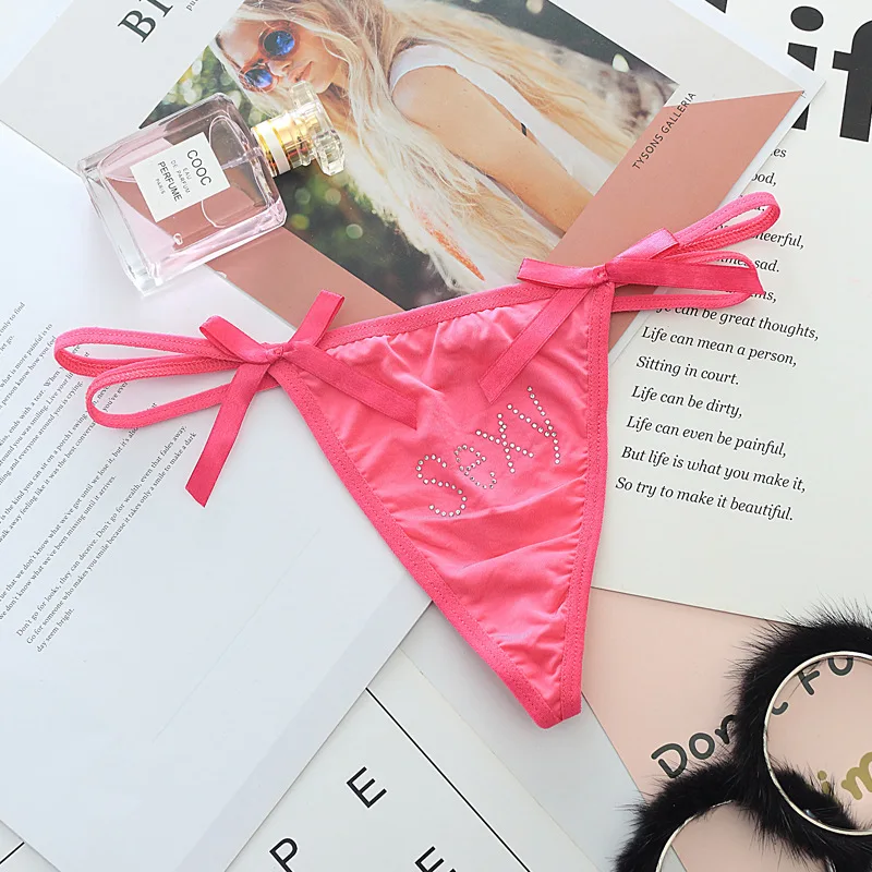 Sexy Women Cotton G String Thongs Low Waist Sexy Panties Ladies' Seamless Underwear Black Red White Skin Sexy Women Cotton G String Thongs Low Waist Sexy Panties Ladies' Seamless Underwear Black Red White Skin
