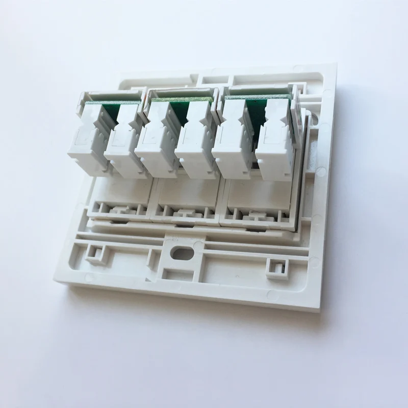 86 Style 3 x RJ45 Socket pic 7