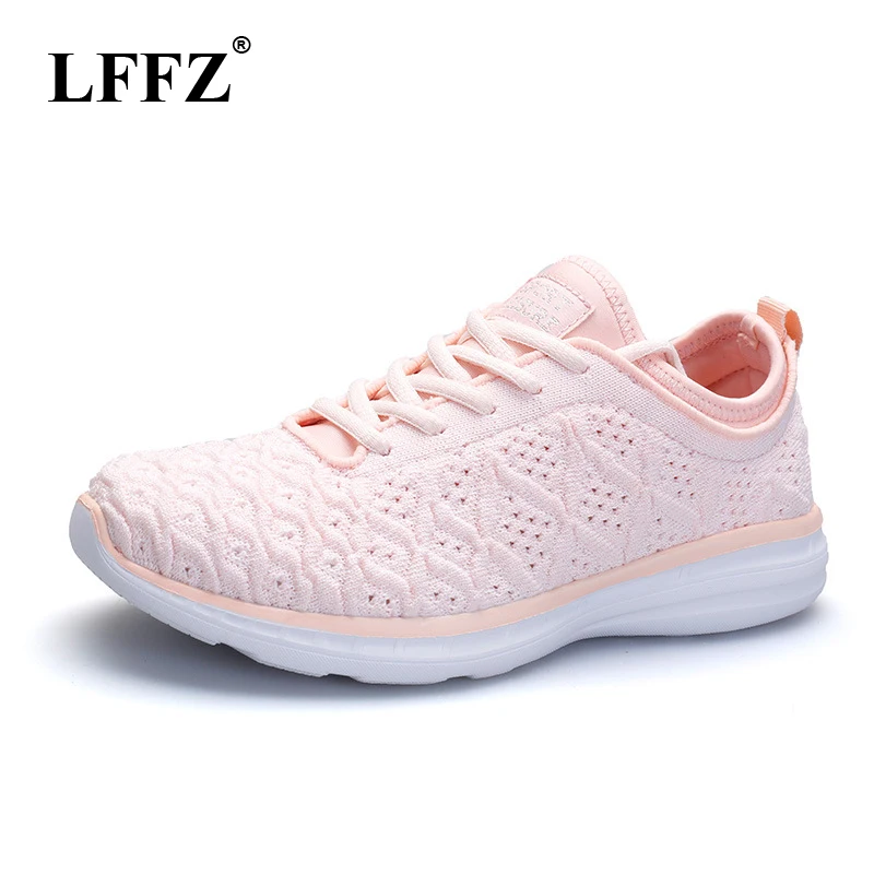 

LFFZ 2018 New Women Sneakers Spring Fly Lovers Shoes Casual Shoes Students Couples For Women Breathable Mesh Flat Shoes JH132