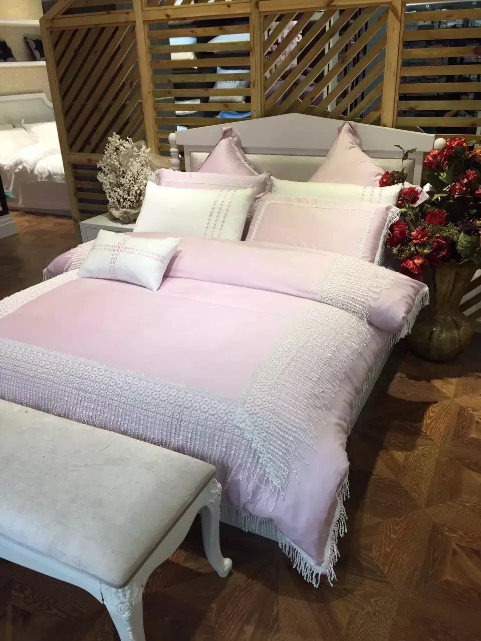 100 Cotton light pastel purple bedding set with Tassels princess